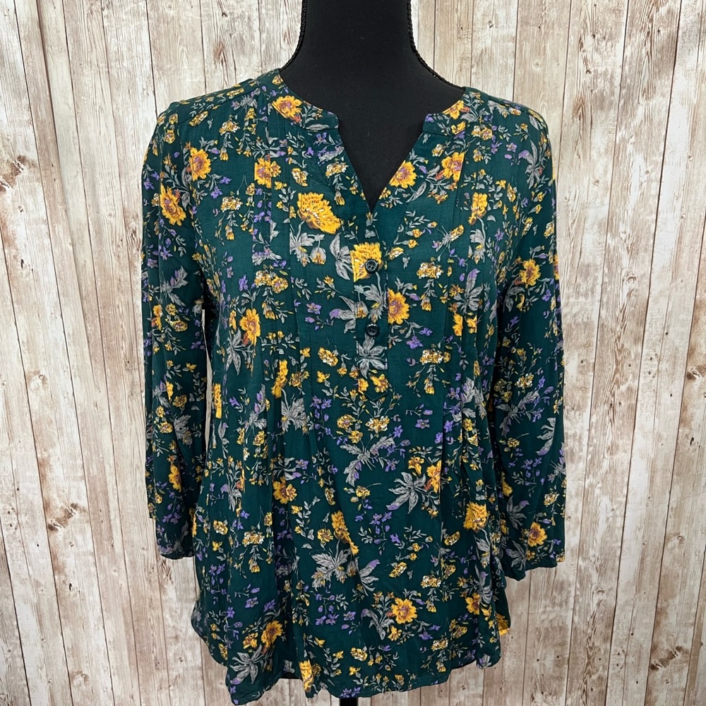 Fun 2 Fun Green Graphic Blouse with Mandarin Collar‎
